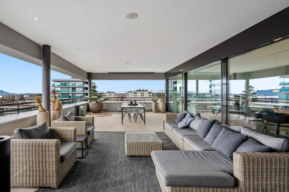 Luxuriöses 5.5-Zimmer-Penthouse in Zug – Foto 2 von 12