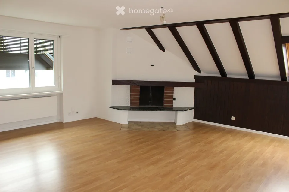 Appartamento moderno 4.5 locali in mansarda a Oberglatt ZH