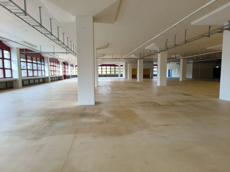 Espaces commerciaux polyvalents pour la technologie, la recherche et la production à Bâle – photo 4 sur 16