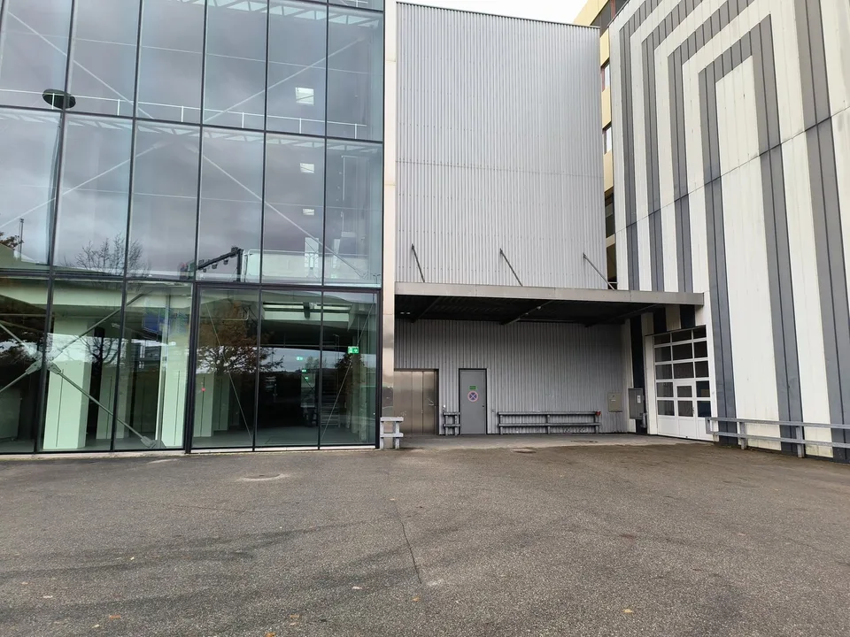 Espaces commerciaux polyvalents pour la technologie, la recherche et la production à Bâle – photo 14 sur 16