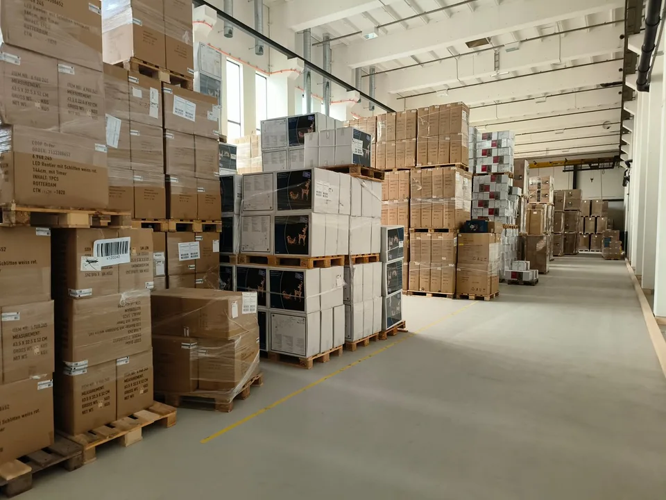 Versatile commercial spaces for technology, research, and production in Basel – photo 11 of 16