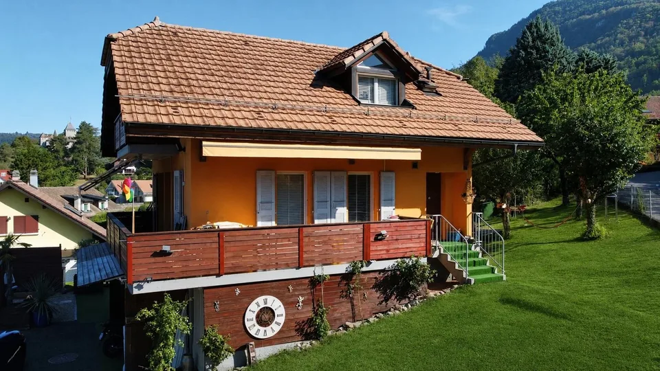 Im Herzen des Dorfes mit großem Garten! – Foto 1 von 11
