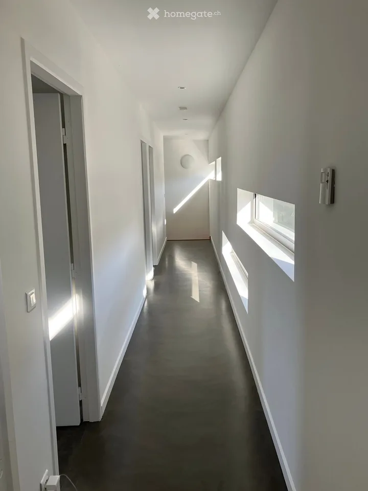 Moderne Haus - Kaution oder möblierte Untervermietung