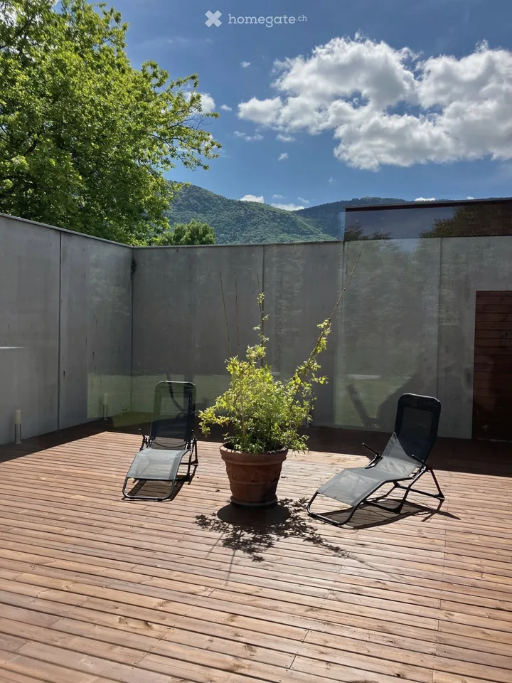 Moderne Haus - Kaution oder möblierte Untervermietung
