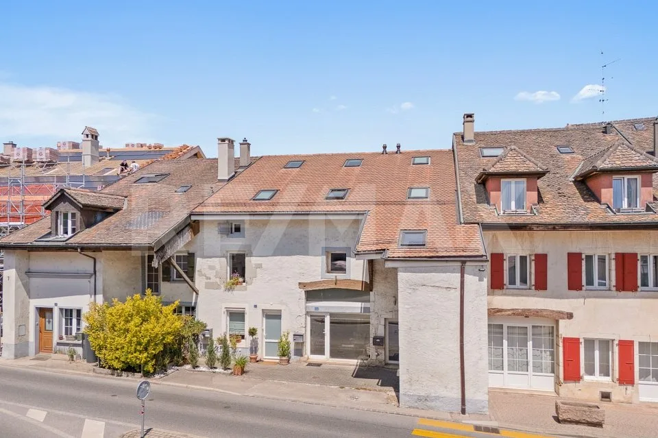 Ideales Familienhaus: 207 m² großes Dorfhaus – Foto 1 von 13