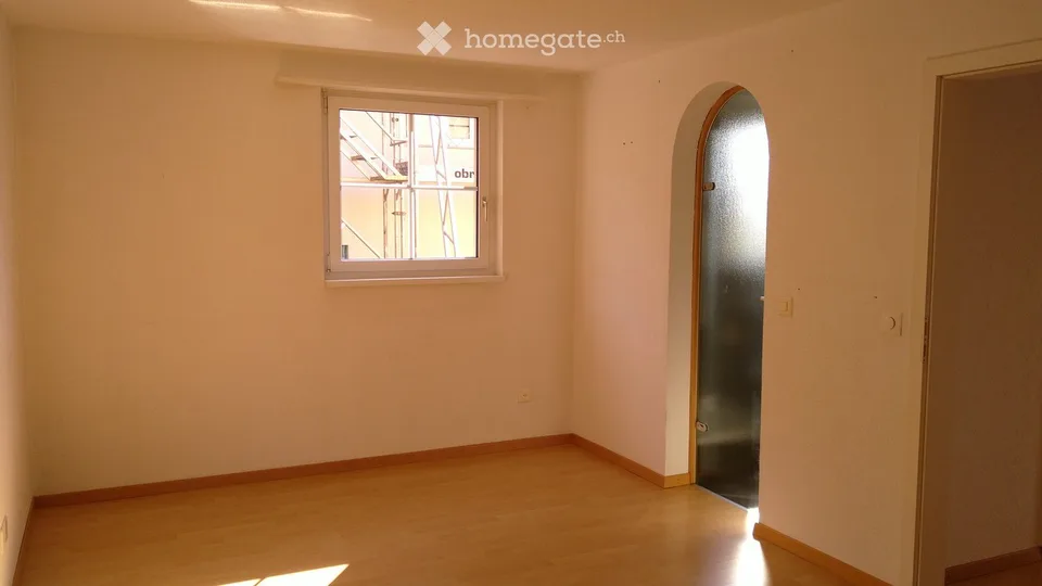 Maison mitoyenne de 4,5 pièces confortable avec petit jardin