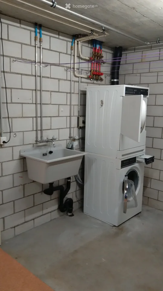 Maison mitoyenne de 4,5 pièces confortable avec petit jardin