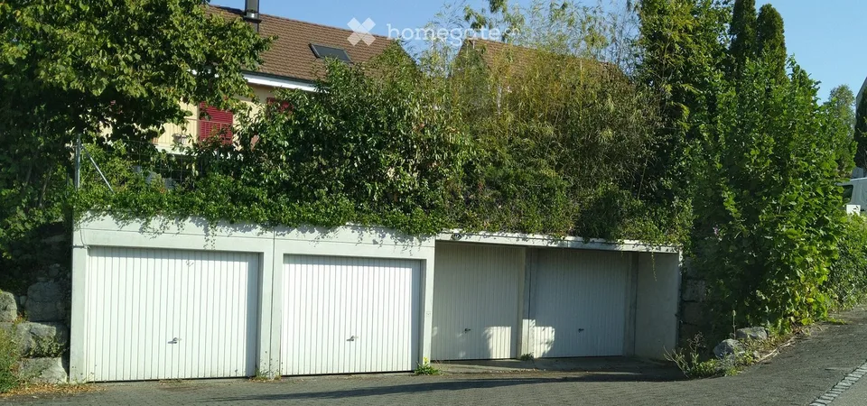 Maison mitoyenne de 4,5 pièces confortable avec petit jardin