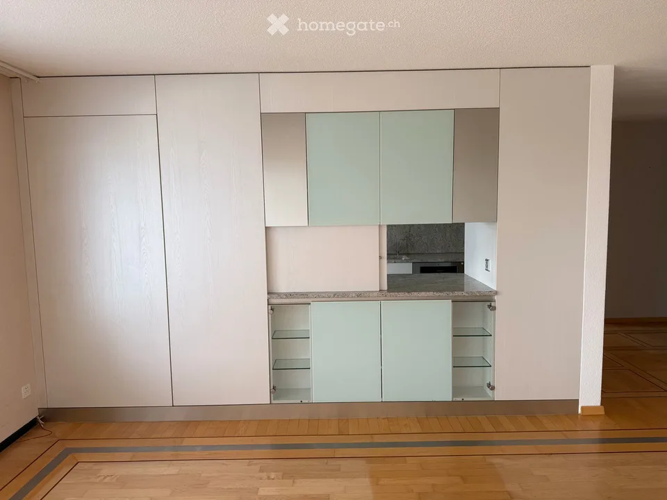 Grosszügige 5.5-Zimmer-Wohnung in Widen – ruhig, hell