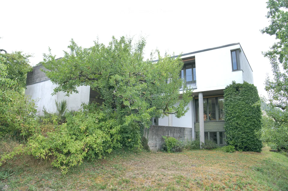 *Réservé* 185 m² d'architecture raffinée rencontrent 848 m² de joie de vivre – photo 7 sur 8