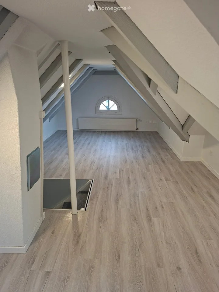 Bright 3.5-room apartment with balcony at Kirchplatz in Bütschwil
