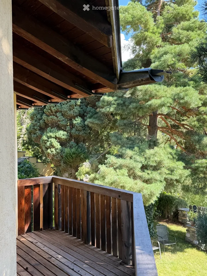 Maison unique avec grand jardin et vue panoramique sur Domleschg