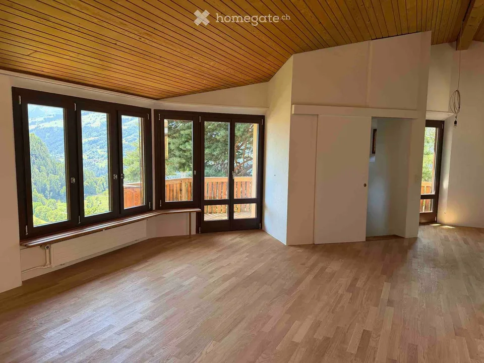 Maison unique avec grand jardin et vue panoramique sur Domleschg