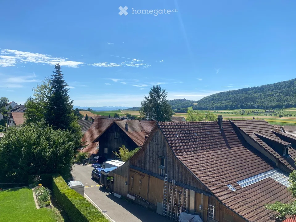 Appartement-maisonnette spacieux de 4,5 pièces dans un quartier calme à Schöfflisdorf