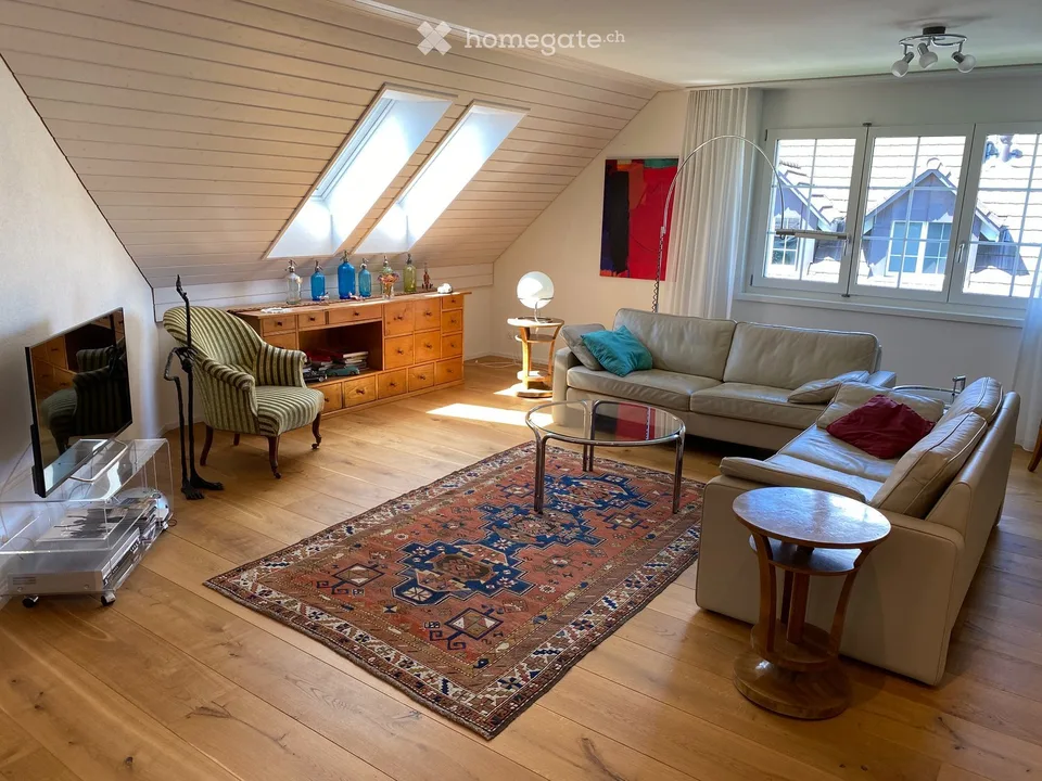 Appartement-maisonnette spacieux de 4,5 pièces dans un quartier calme à Schöfflisdorf
