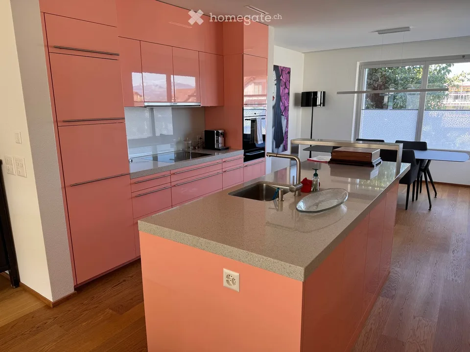 Appartamento moderno 3.5 locali con balcone ad Altendorf – a tempo limitato dal 1 novembre al 30 aprile 2027