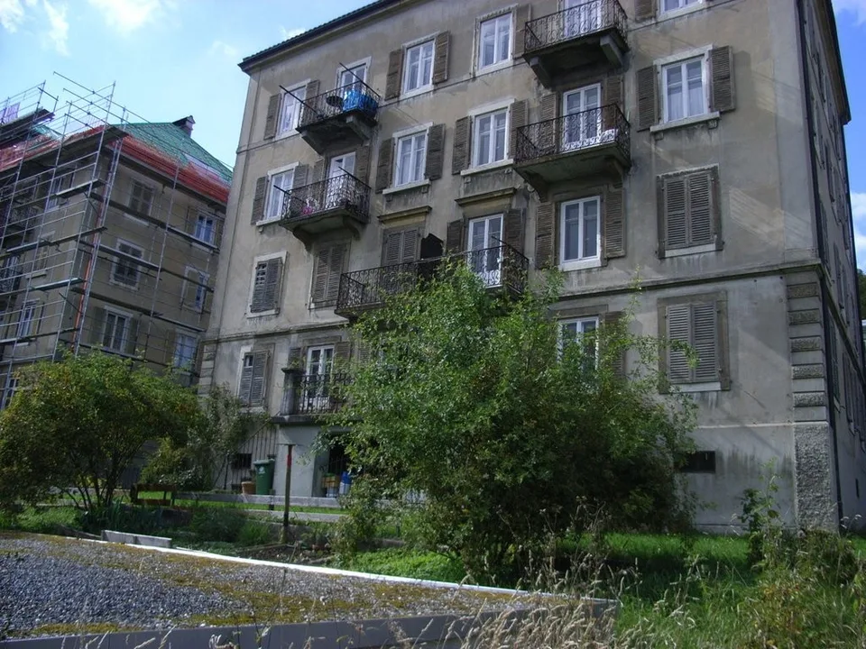 3-Room Apartment with Balcony near Amenities – photo 8 of 9