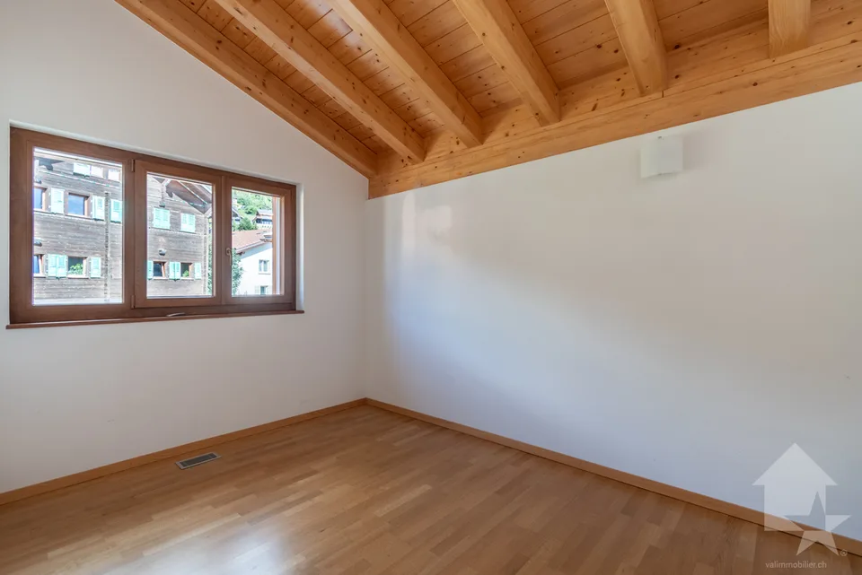 Mollens, appartement 3.5 pces sous les toits, entre nature et montagne – Foto 9 von 13