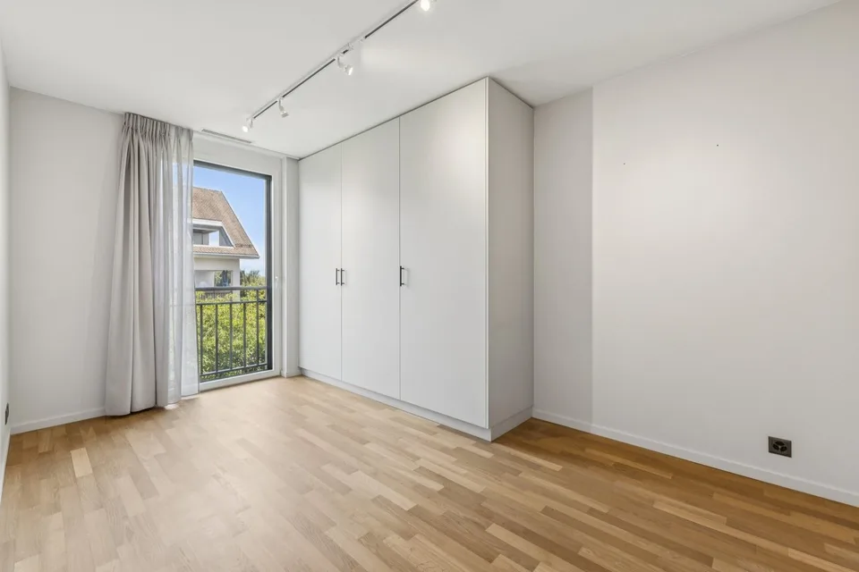 ELEGANTES 4.5 ZIMMER-WOHNUNG MIT TERRASSE – Foto 6 von 11