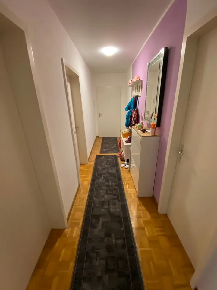 Bright and spacious 3.5-room apartment on the high ground floor