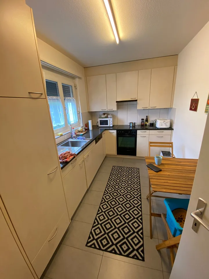 Bright and spacious 3.5-room apartment on the high ground floor