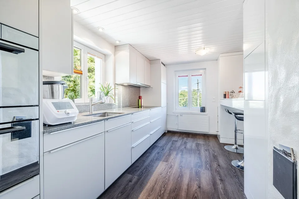 Grosszügiges Wohnen mit ländlichem Charme – Foto 3 von 12