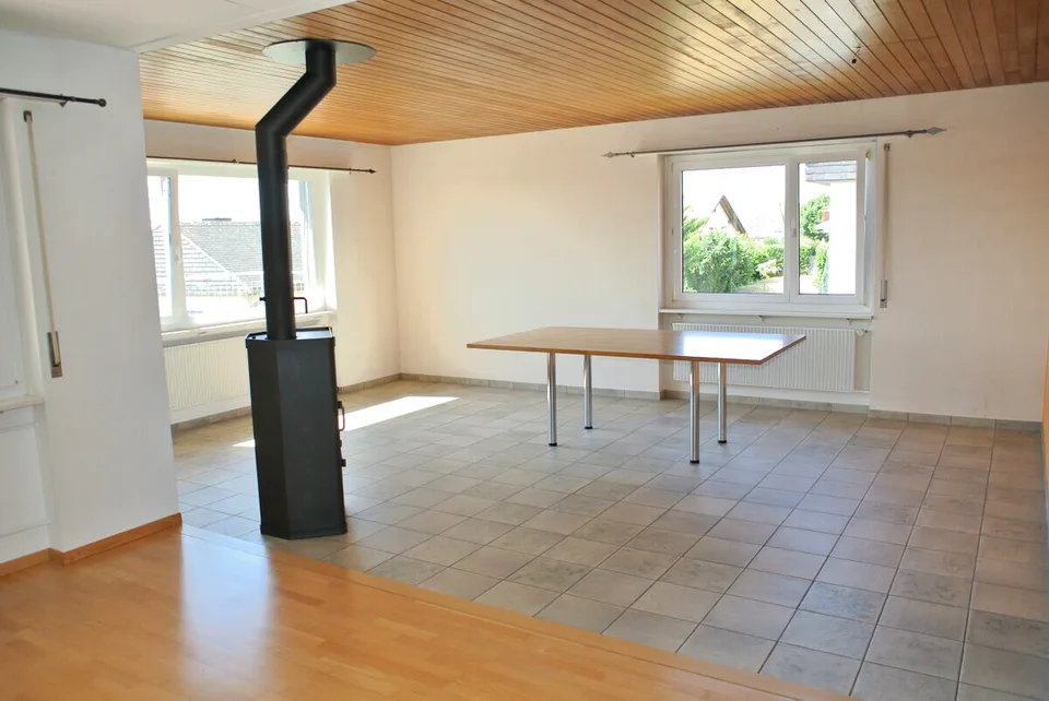 Ottima casa unifamiliare con appartamento separato e terrazza soleggiata – foto 7 di 13