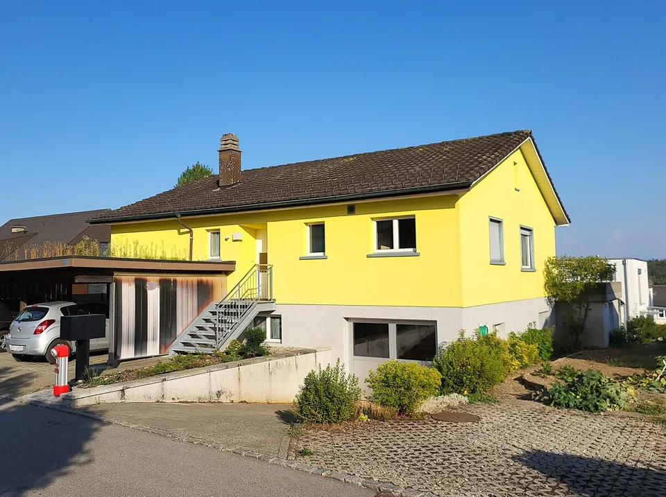 Ottima casa unifamiliare con appartamento separato e terrazza soleggiata – foto 3 di 13