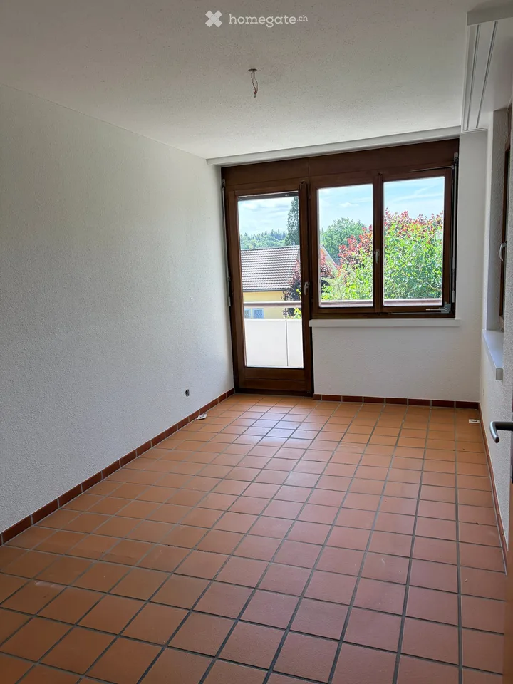 Corner house (semi-detached house) with large garden in Dielsdorf