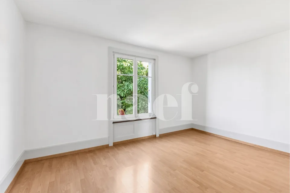 Individual house with 3 apartments – photo 5 of 18