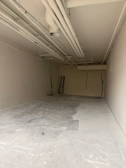 Schöne Gelegenheit im Einkaufszentrum Coop Caroline – Foto 2 von 2