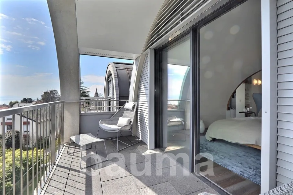 Wohnung im Dachgeschoss mit 4 Schlafzimmern und Panoramablick – Foto 11 von 13