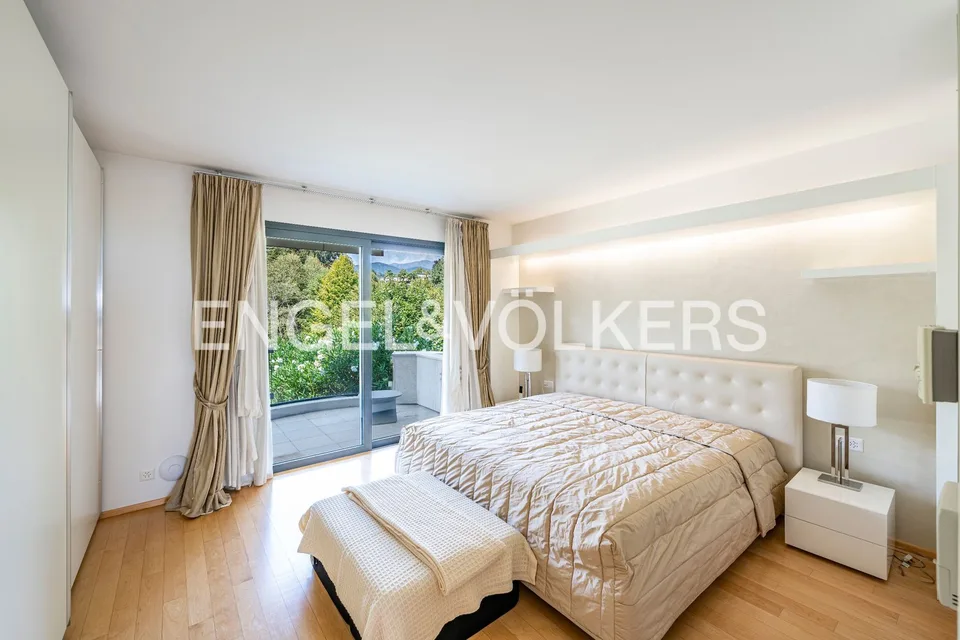 Esclusivo appartamento con giardino e vista lago – foto 6 di 13