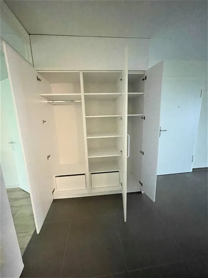 Pure living: renovated apartment with style seeks new occupants