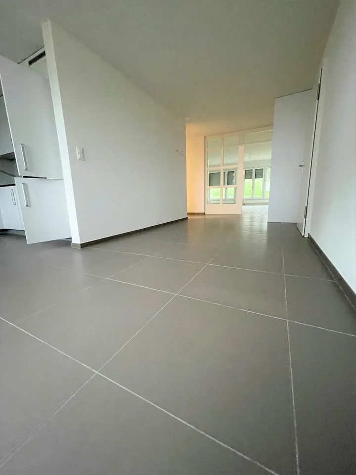 Pure living: renovated apartment with style seeks new occupants