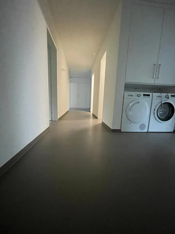 Pure living: renovated apartment with style seeks new occupants