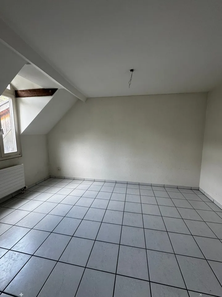 Bijoux in gepflegtem Mehrfamilienhaus / Bijoux dans un immeuble bien entretenu – photo 5 of 10