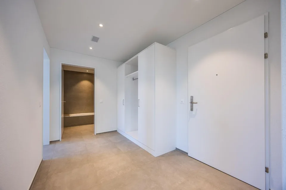Moderne 3.5-Zimmer-Wohnung mit heller Loggia