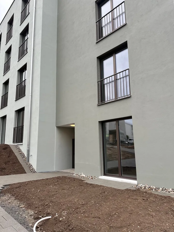 Modern 4-room new apartment with balcony and beautiful view in Uetendorf