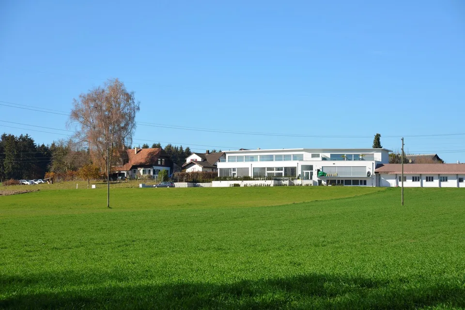 Trendige Basementflat, Wohnen Nähe Aeschisee