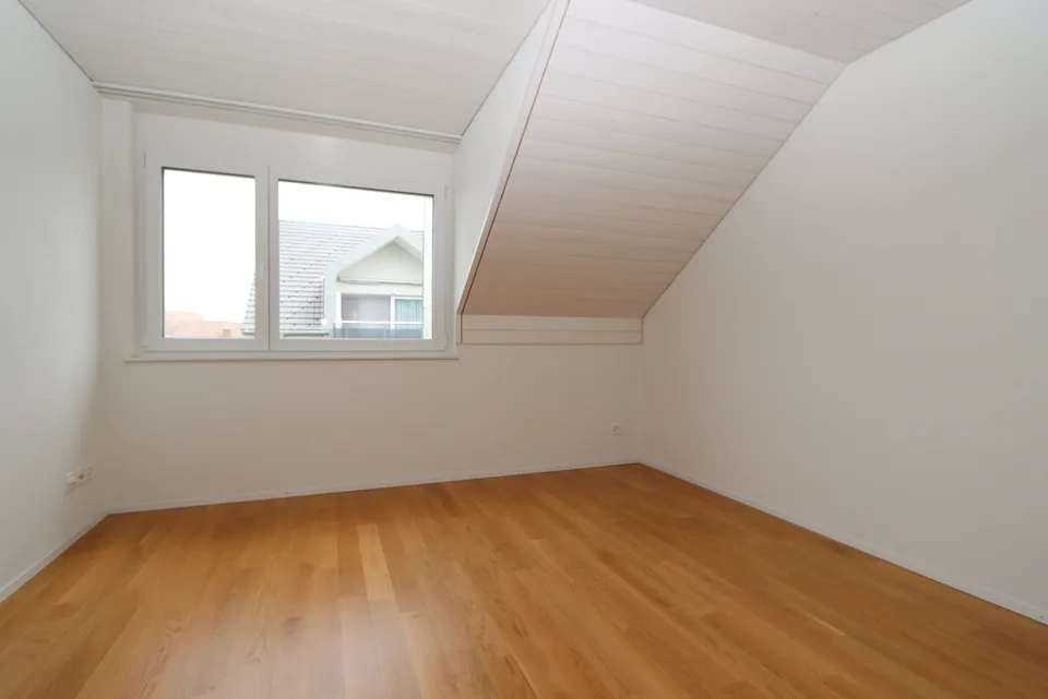 Platz für die ganze Familie - moderne 4.5-Dachwohnung zu vermieten