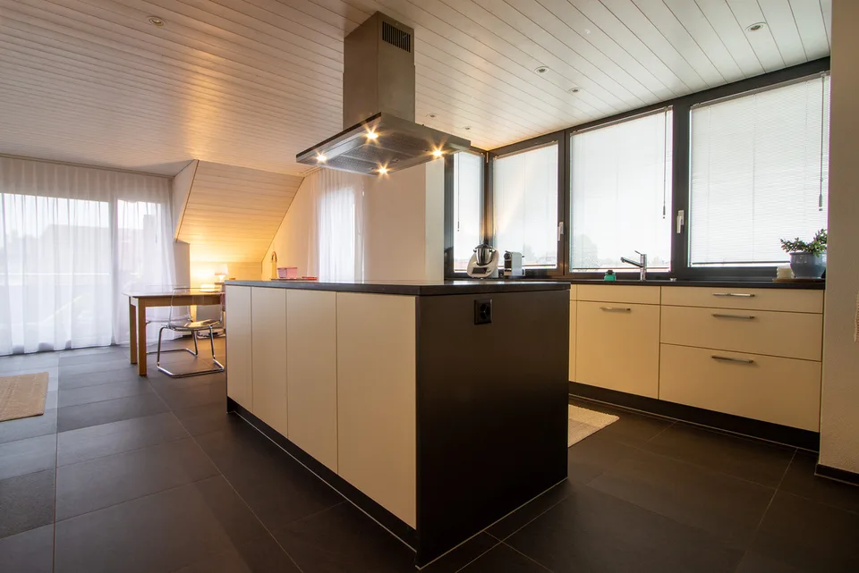 Platz für die ganze Familie - moderne 4.5-Dachwohnung zu vermieten