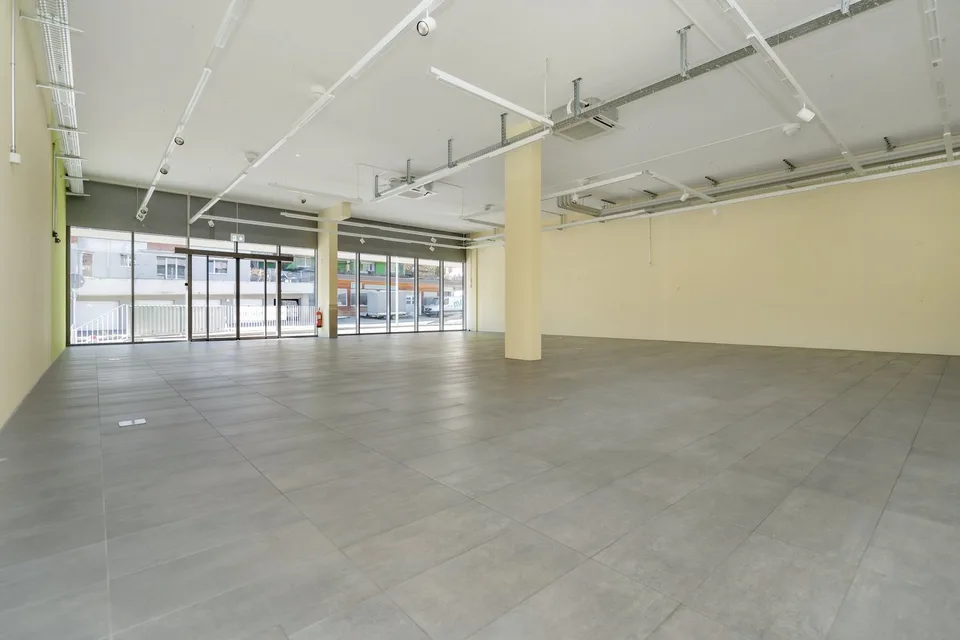 Ready-to-occupy retail space - Shop in Shop concept for dairy, gift shop, or greengrocer – photo 2 of 15