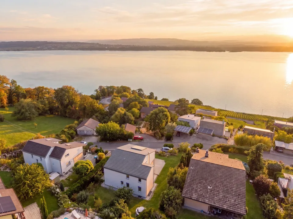 Dream house with a far-reaching view of Lake Biel – photo 2 of 12
