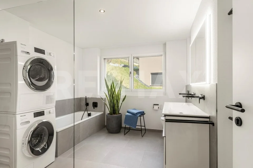 Maison unifamiliale neuve avec 5½ pièces et galerie – photo 10 sur 13