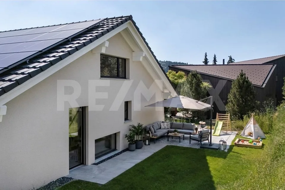 Maison unifamiliale neuve avec 5½ pièces et galerie – photo 2 sur 13