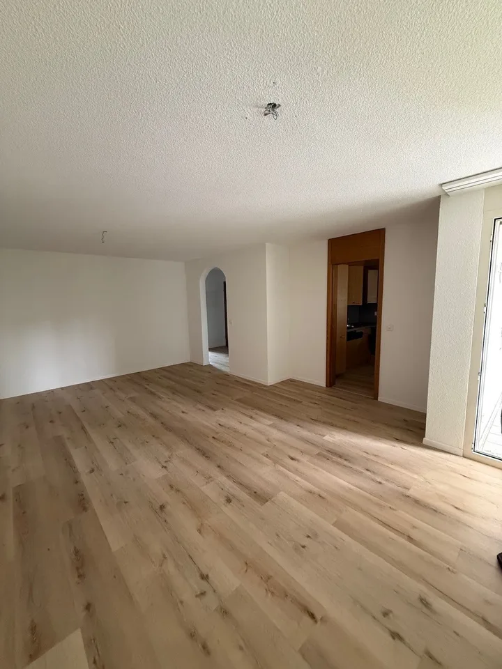 Helle 2.5-Zimmer-Wohnung mit Balkon im 4. OG – sofort verfügbar in Oberuzwil