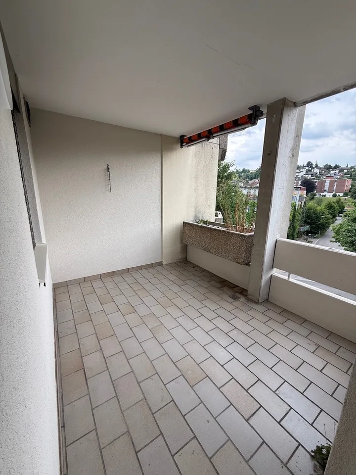 Helle 2.5-Zimmer-Wohnung mit Balkon im 4. OG – sofort verfügbar in Oberuzwil