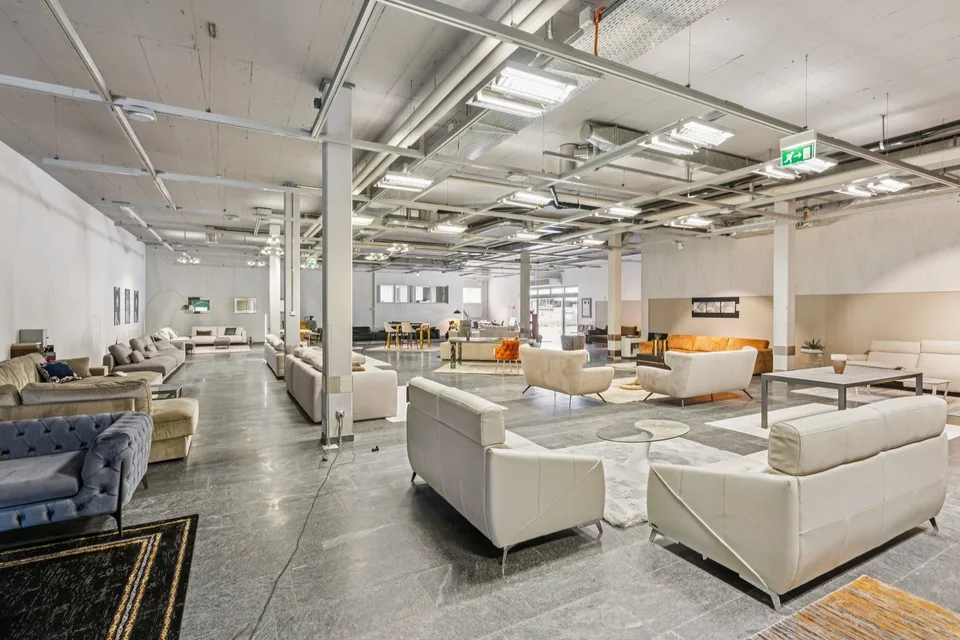 Espace commercial spacieux au Bärenplatz à Fahrwangen! – photo 5 sur 16