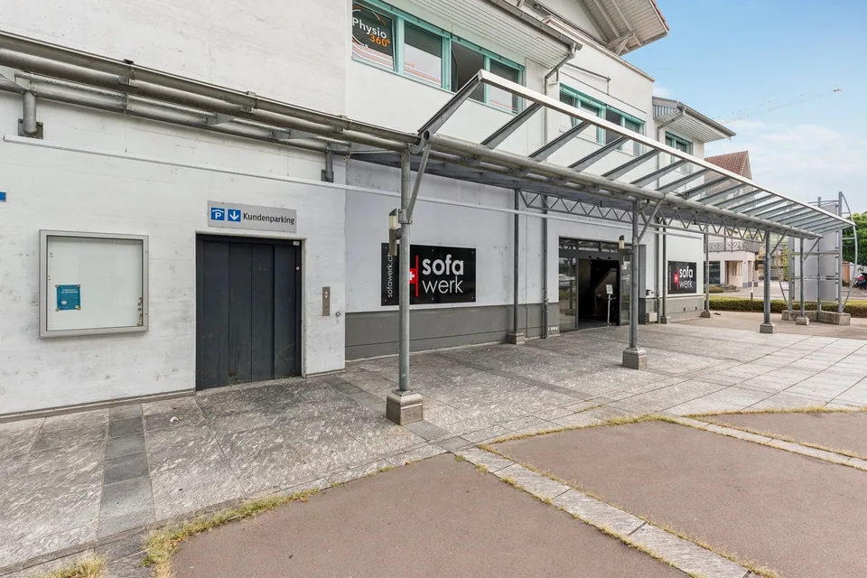 Espace commercial spacieux au Bärenplatz à Fahrwangen! – photo 3 sur 16